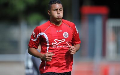 Viktoria nur 2:2 - Schalke gewinnt Verfolgerduell gegen Fortuna Köln