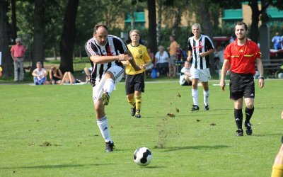 Mit Cantz und prima Stimmung: Freizeitfußballer genießen WFLV-Jubiläums-Turnier