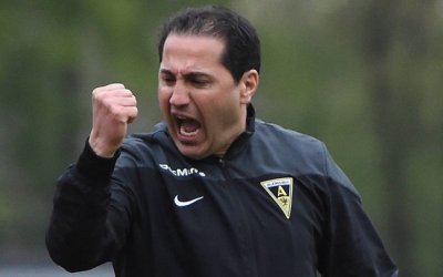 Aachen bezwingt RWE vor 8800 Zuschauern - Abbruch in Ahlen in der Nachspielzeit