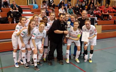 B-Juniorinnen des 1. FC Köln holen Titel bei der WDFV-Hallenmeisterschaft