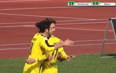 Treffer in der Torshow: Viktoria Köln und BVB siegreich im Fernduell um die Tabellenspitze