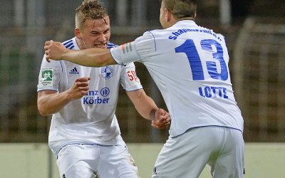 Lotter Torfabrik nicht zu stoppen - Fortuna hält mit, Viktoria strauchelt