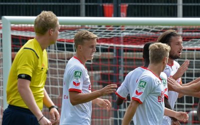 Patrick Helmes betreut Regionalliga-Team des 1. FC Köln im Derby gegen Gladbach