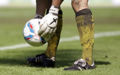 Köln gewinnt Regionalliga-Spektakel mit neun Toren