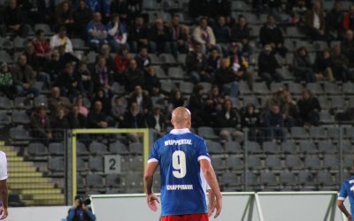 Wuppertaler Torjäger Knappmann wechselt zu Borussia Dortmund 