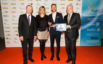 Siegerjubel bei FELIX-Gewinnern: Benedikt Höwedes ist NRW-Fußballer des Jahres