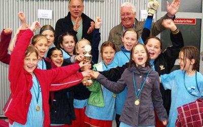 „Mädchen mittendrin“: Fußball als soziale Integrationskraft