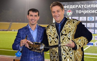 Schalkes U23 drehte Ehrenrunden in Tadschikistan