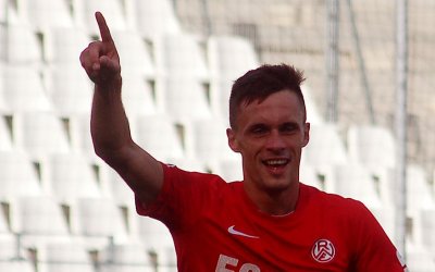 Nachholspiele: Platzek führt RWE zum Sieg - Dämpfer für den BVB