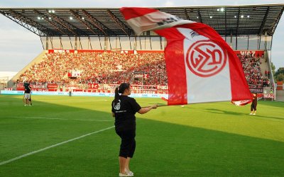 Regionalliga West: Viktoria Köln und BVB setzten sich ab, RWE verliert