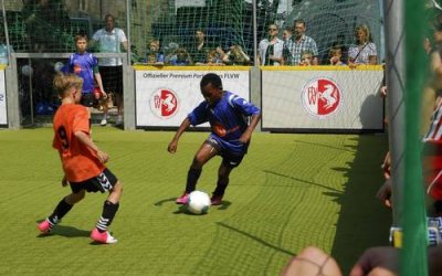 Tourauftakt der Streetsoccer Tour 2014: Fußballspektakel für Grundschüler